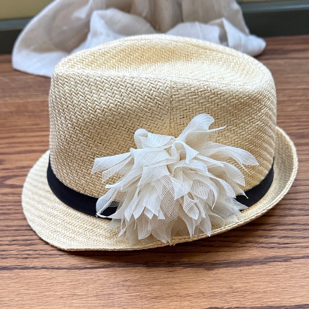 Stylish Straw Fedora with White Flower Accen.  One size